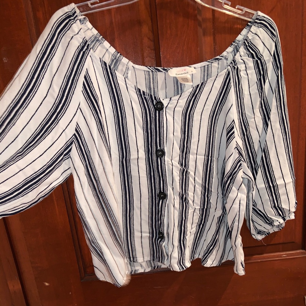 Navy/black and white rayon top